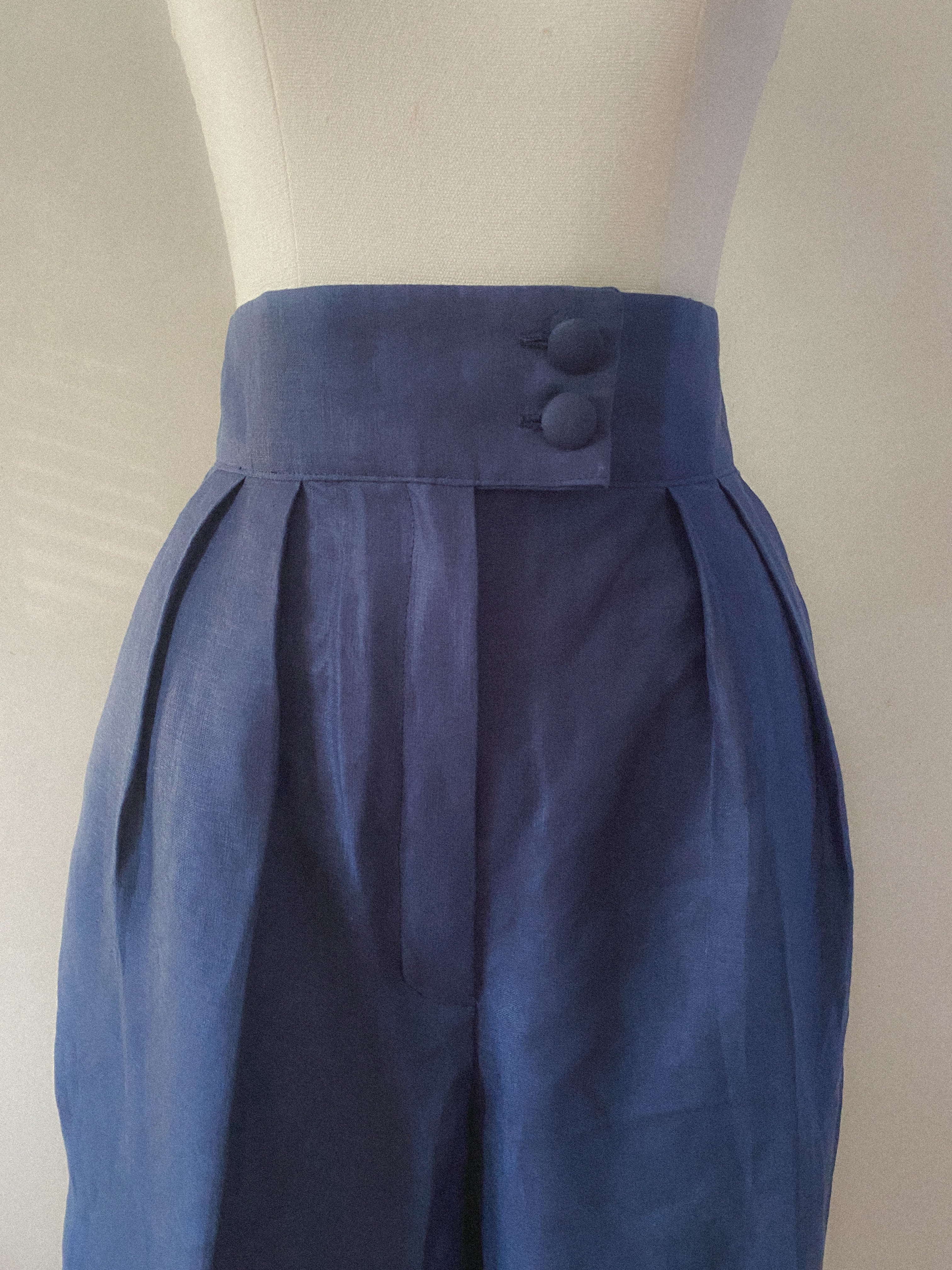 Linen Pleat Trouser